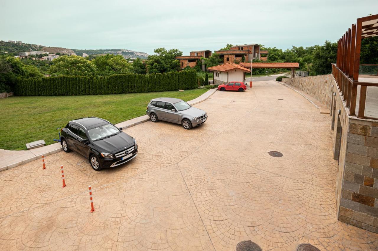 Апартамент За Гости Влади В Комплекс Garden Palace Balchik Esterno foto